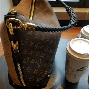 Meet your Posher, Tiffany